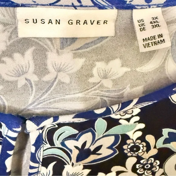Susan Graver Blue and White Floral Blouse size 3X liquid knit material top - Picture 6 of 7